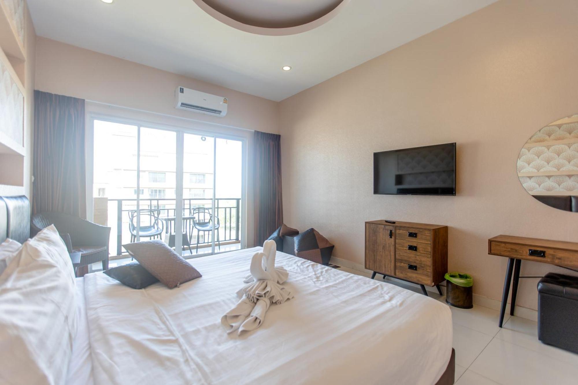 Sun Sky Resort Near Beach Джомтиен Бийч Екстериор снимка