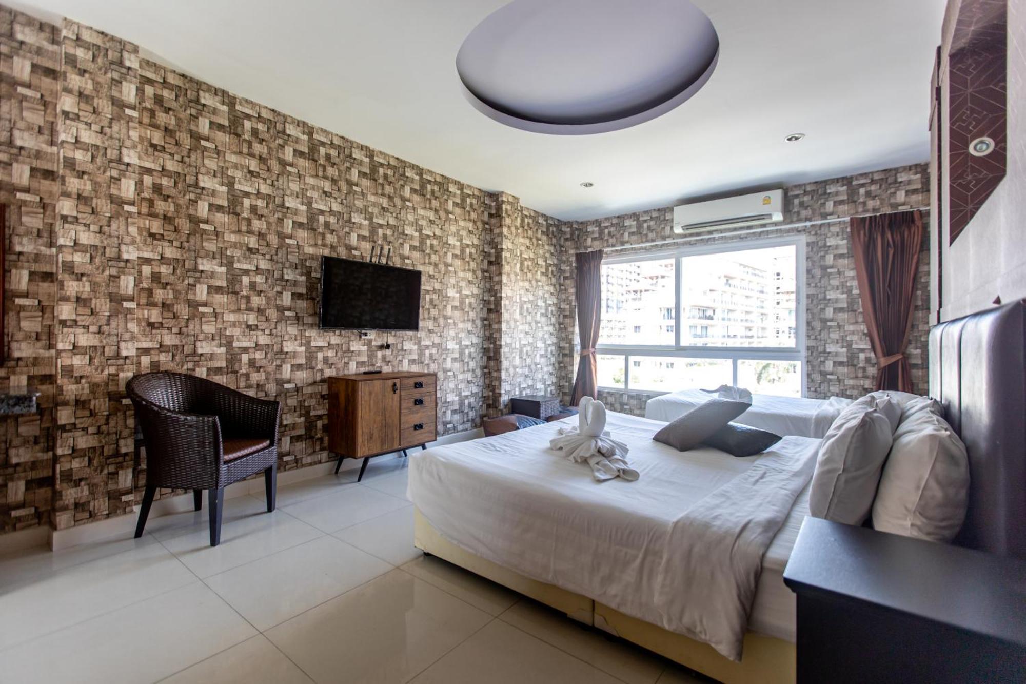 Sun Sky Resort Near Beach Джомтиен Бийч Екстериор снимка