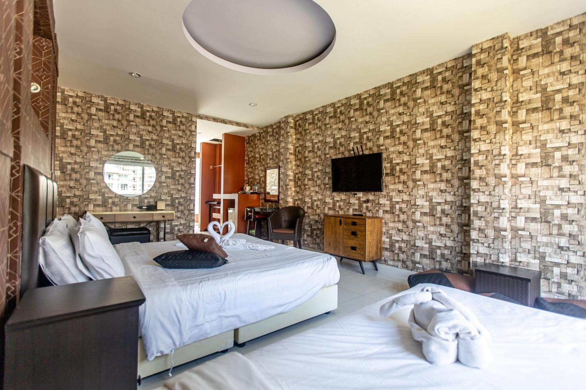 Sun Sky Resort Near Beach Джомтиен Бийч Екстериор снимка